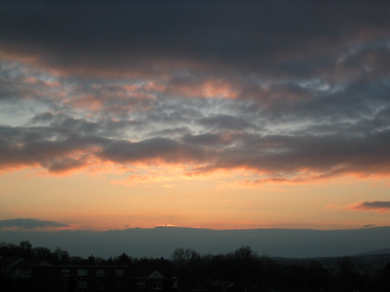 Orange und blau quer